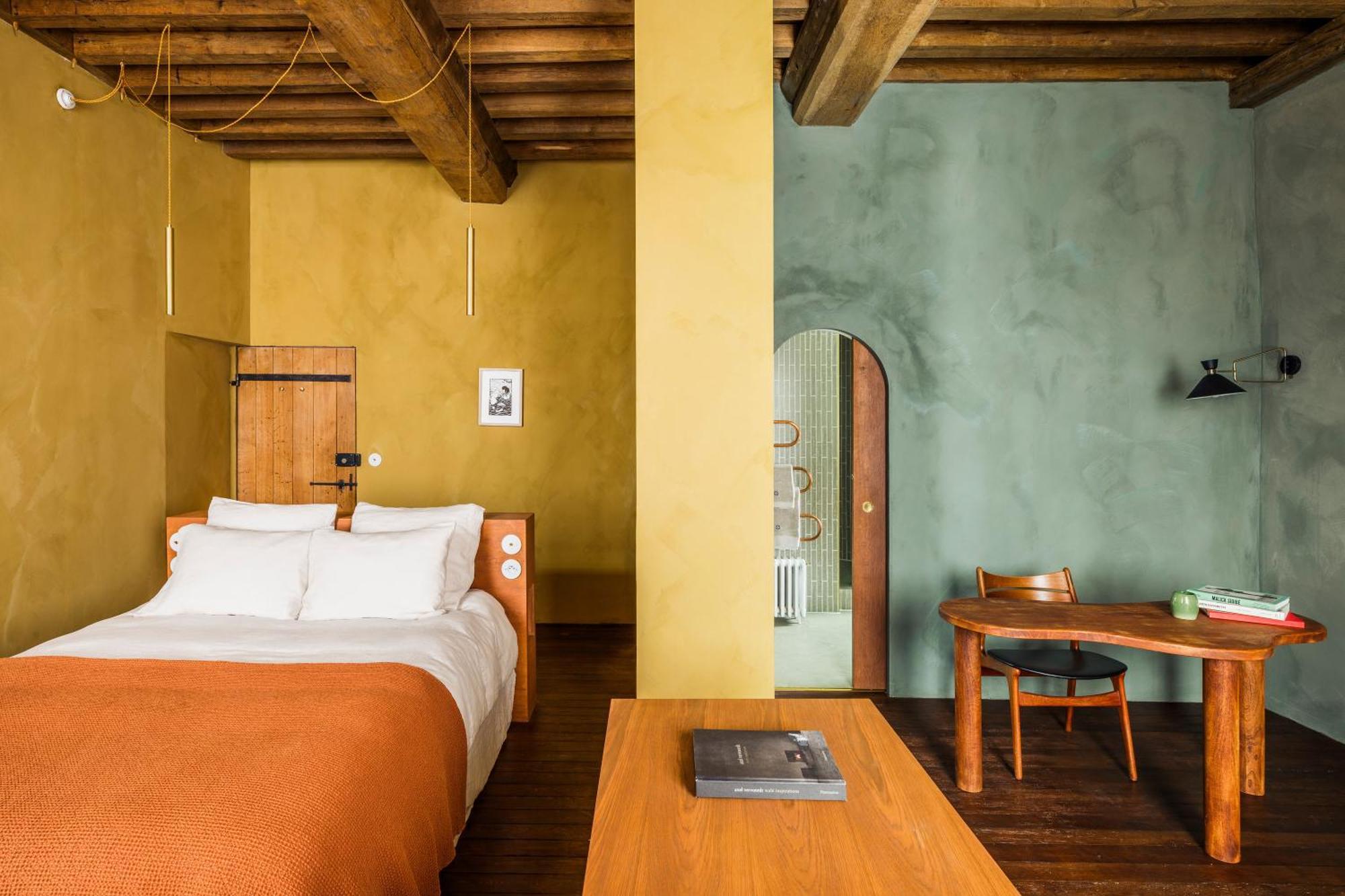 Bed and Breakfast Le Beau Moulin Trevieres Экстерьер фото